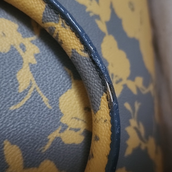 Tory Burch Robinson Dome Leather Handbag in Yellow and Gray Floral - Picture 4 of 15